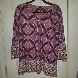 Stylish blouse w/ patterns